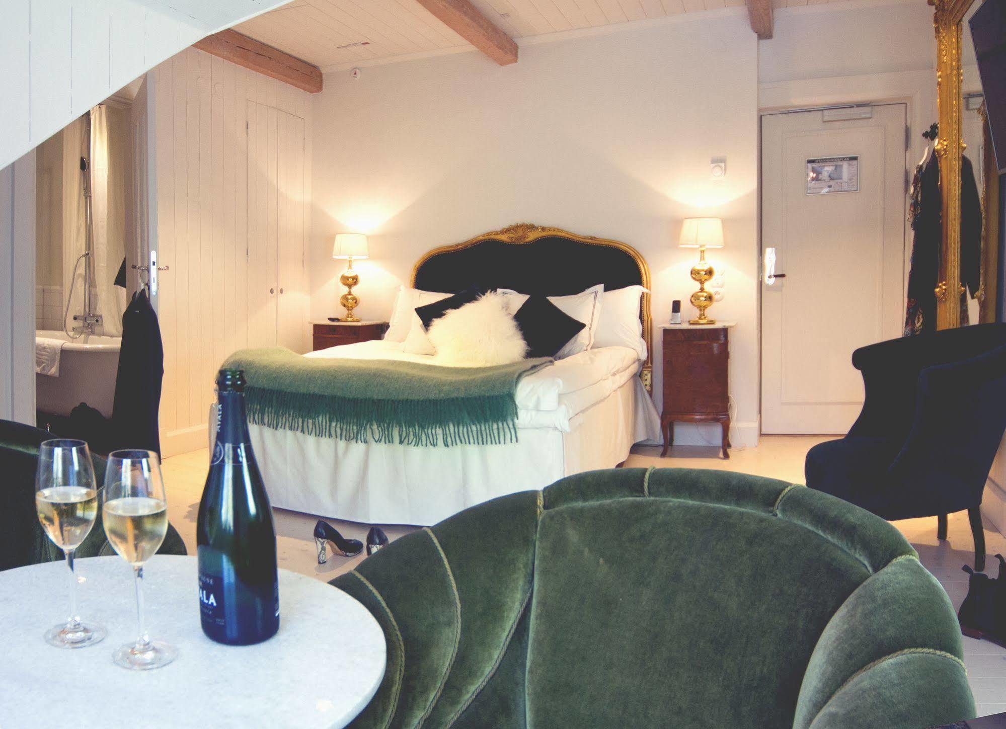 Goervaelns Slott Otel Jarfalla Dış mekan fotoğraf